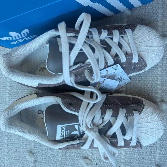 Adidas Kids Brown and White Sneakers - Picture 2 of 6